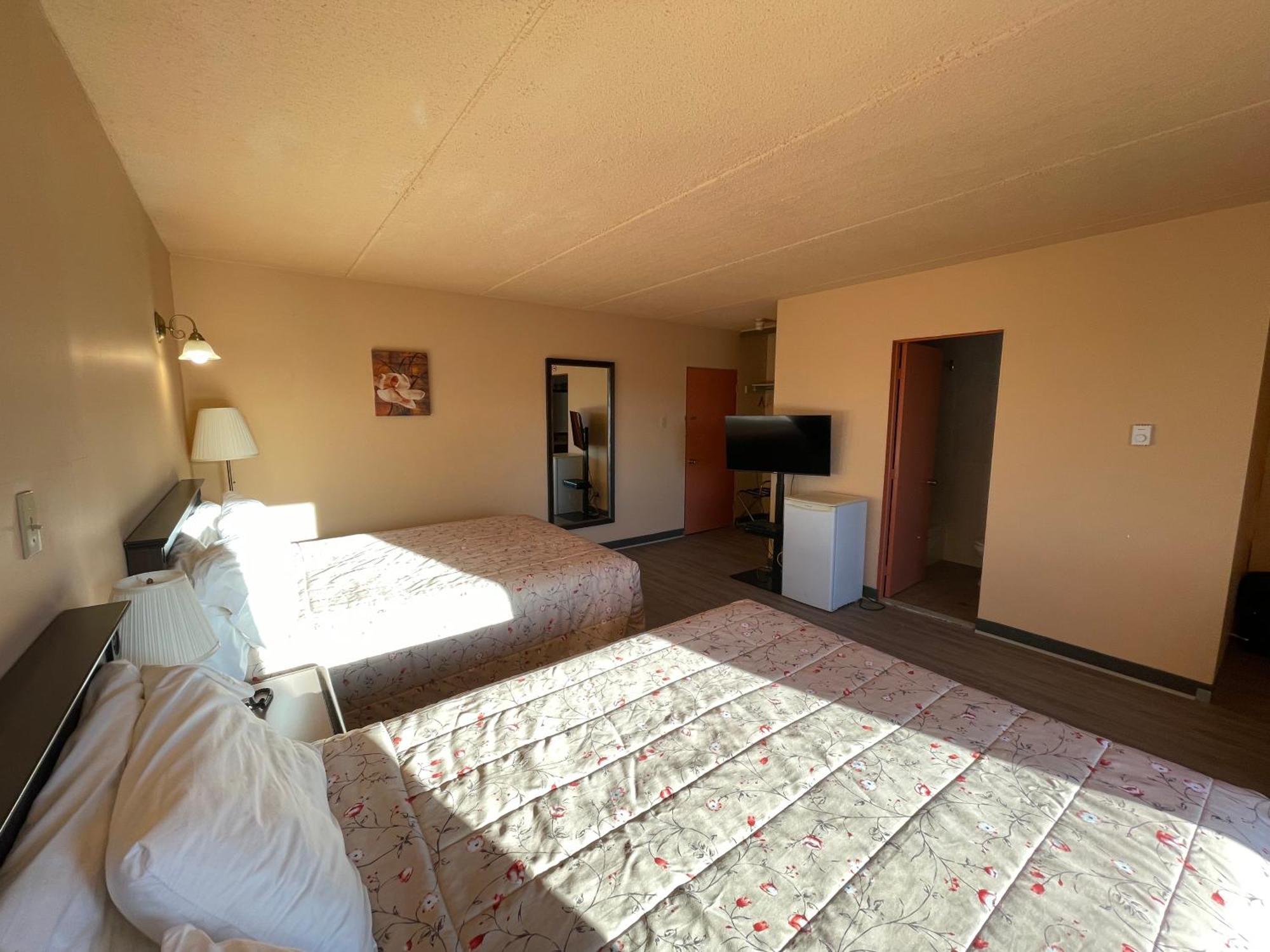 Motel St-Eustache Saint-Eustache Bagian luar foto
